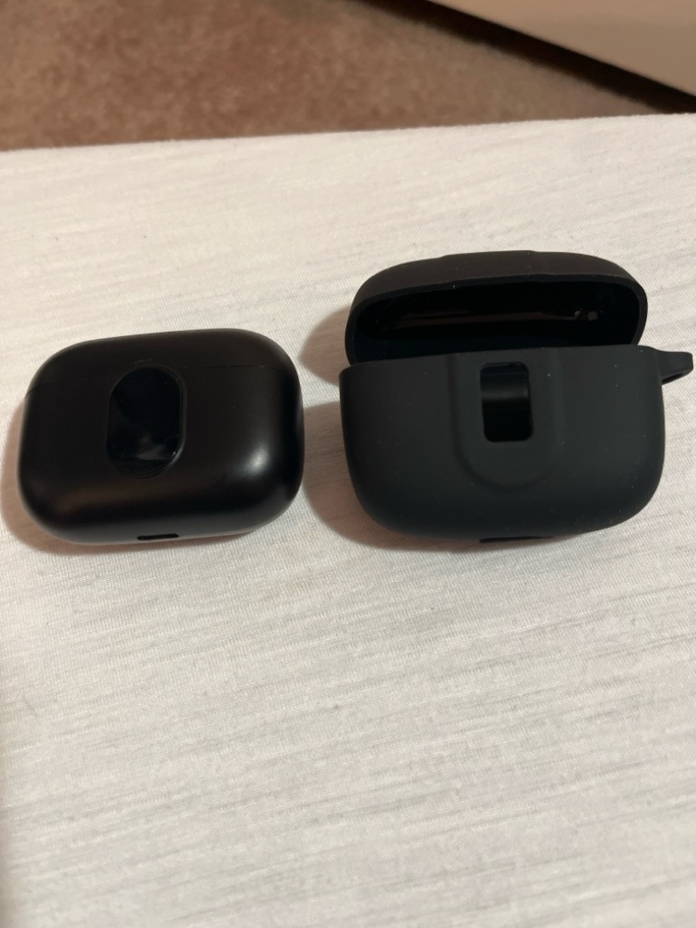 A90 Pro Wireless Earbuds w Case Cover Extras NWOT Black
